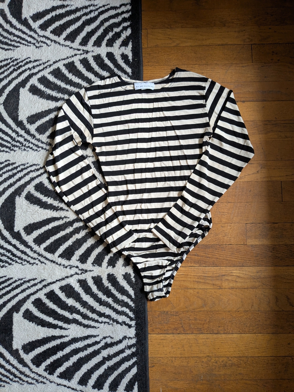 Y2K Black and White Striped Long Sleeve Bodysuit